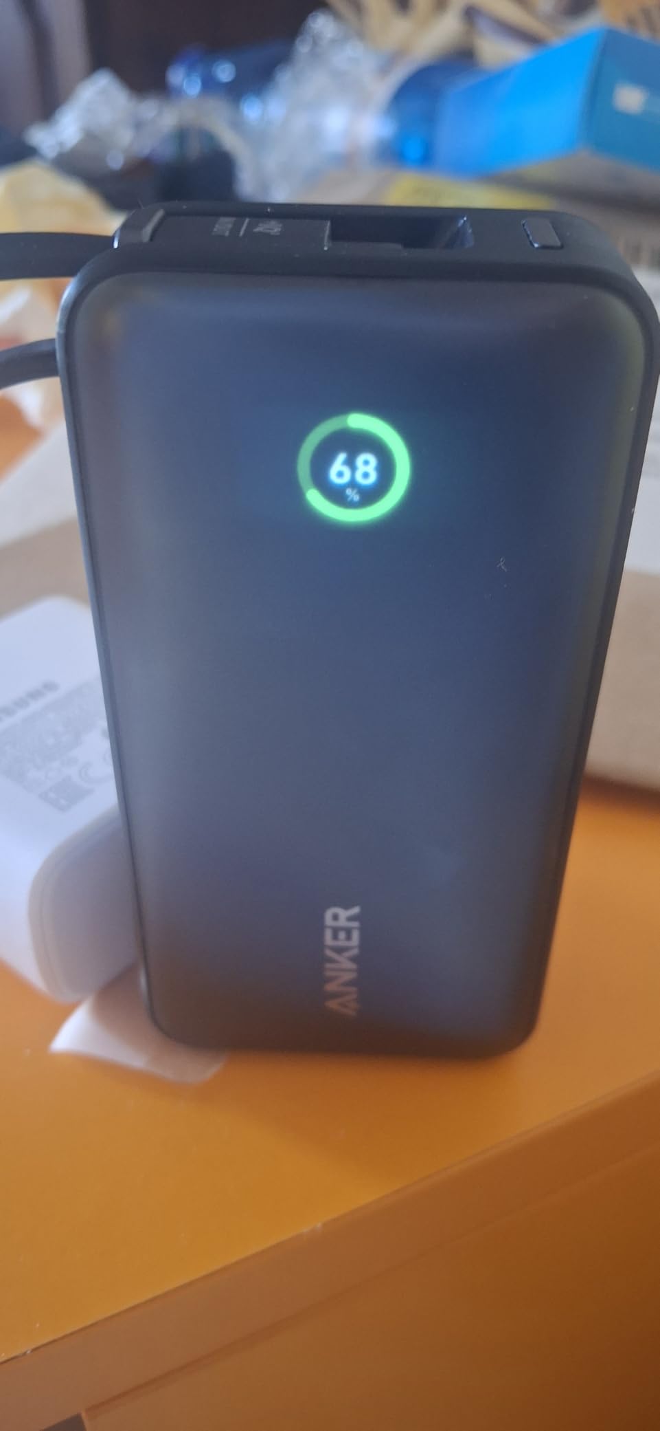 Lädt sogar mein MacBook nach