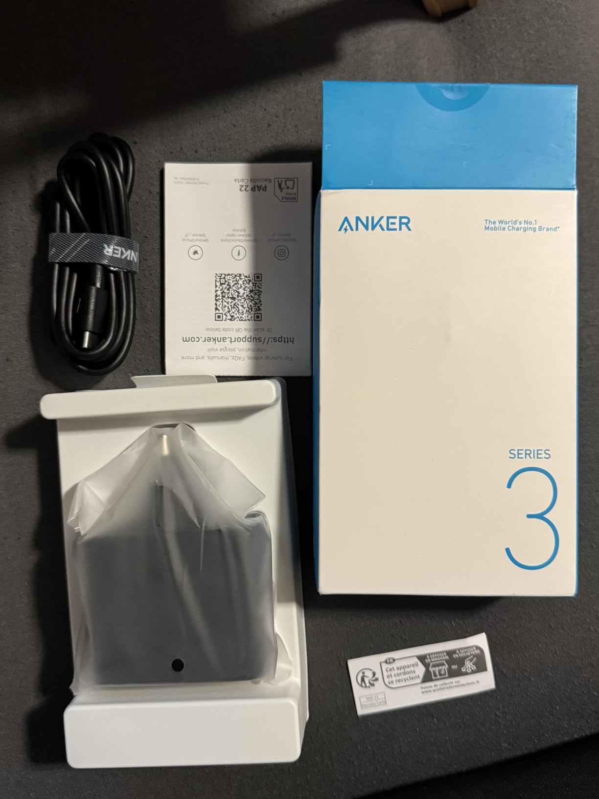 Sehr gutes Ladegerät, Kabel etwas steif