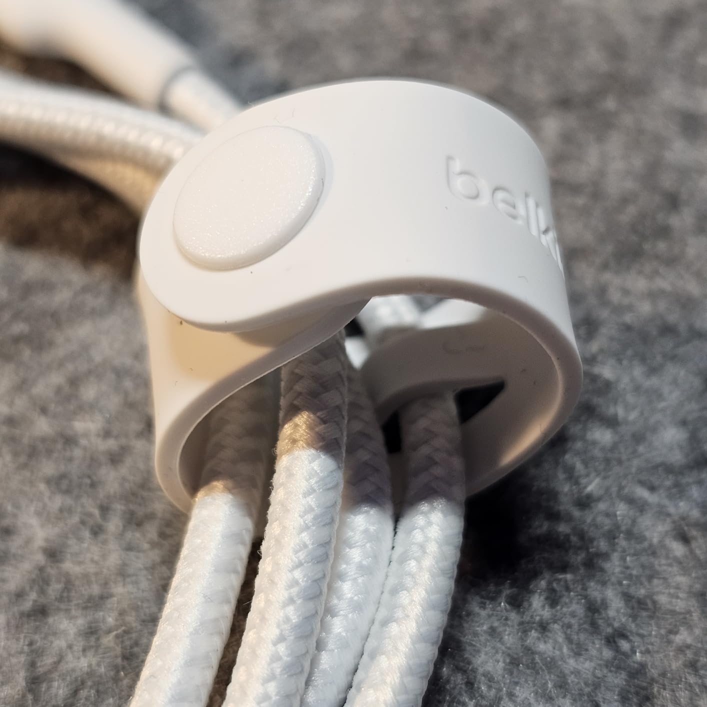 Gutes Kabel, etwas steif