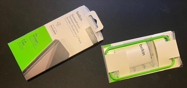 Gut, aber staubanfällig beim Aufkleben