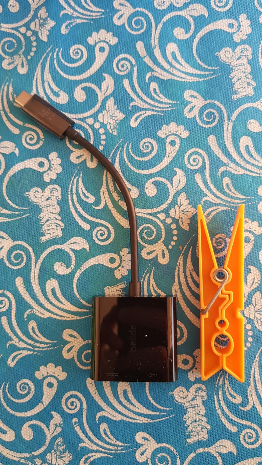 Bild top, Ladekabel nötig