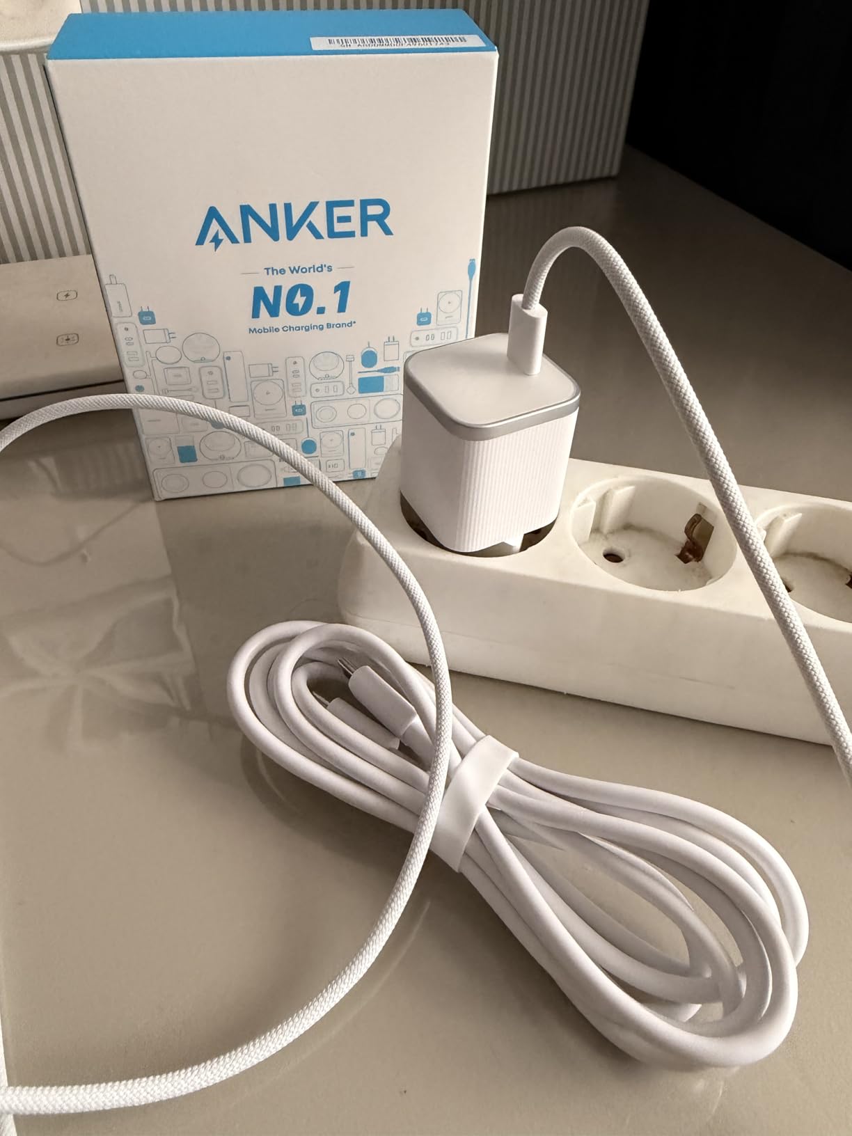 Reisestecker Nummer eins