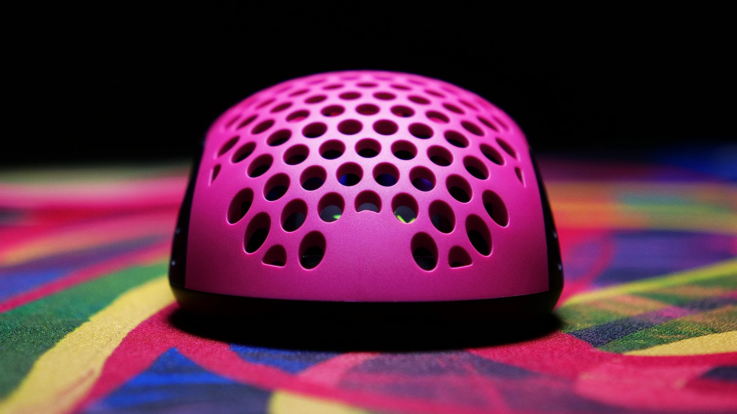 cherry-xtrfy-m42-rgb-kabelgebundene-gaming-maus-pixart-3389-pink-edition image 5